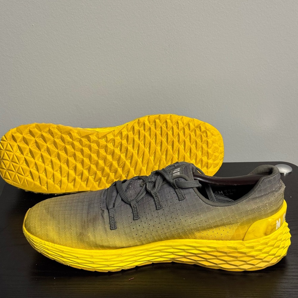 Nobull Gradient Ripstop Runners Dark Gray/Lemon D… - image 1